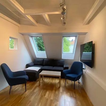 Near Sentrum For Up To 8 People 아파트